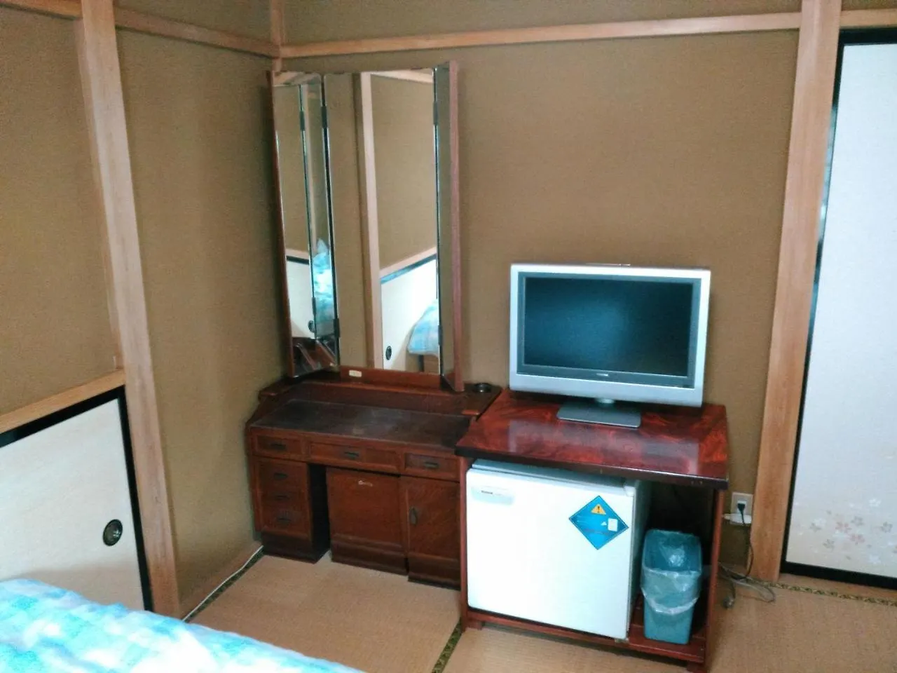 Moon Valley House Hotel Shizuoka Japan